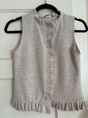 Zara gray ribbed knit vest with ruffle trim
